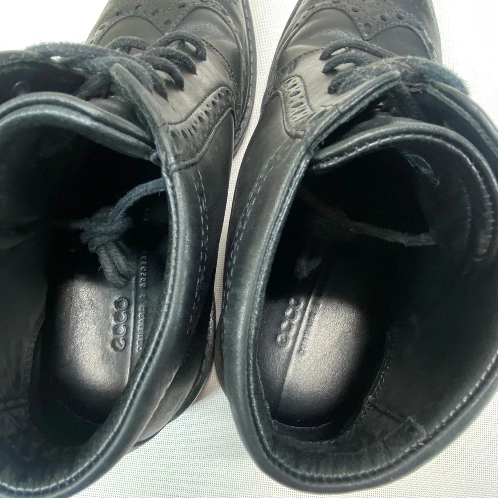 Ecco Vitrus Black Wingtip Chukka Boots‎ Men's EU 40 US size 6